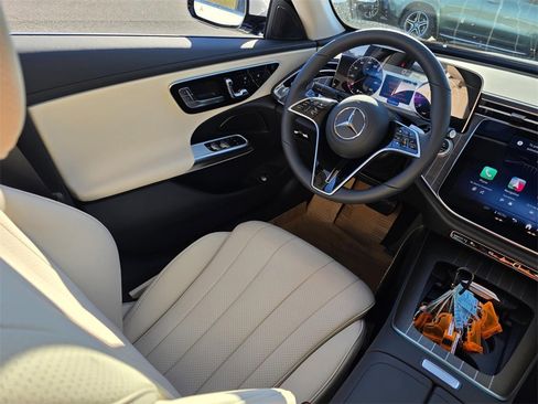 New 2026 Mercedes-Benz E 350 4MATIC Sedan image 27