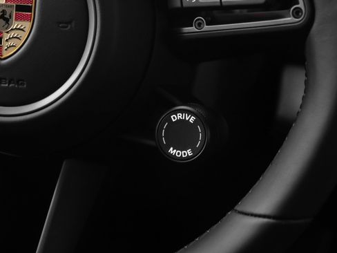 New 2025 Porsche Taycan image 34