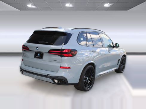Used 2026 BMW X5 xDrive40i w/ Executive Package AWD/4WD image 9