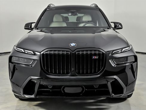 Used 2025 BMW X7 M60i AWD/4WD image 5
