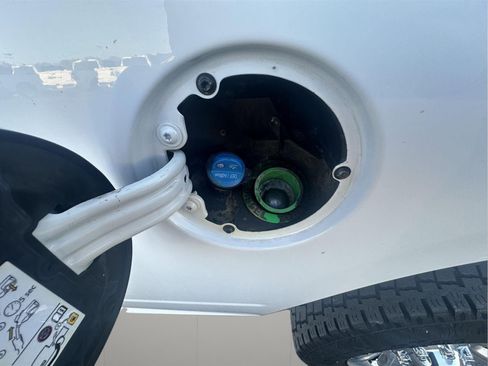 Used 2016 Ford F250 XL w/ XL Appearance Package AWD/4WD image 21