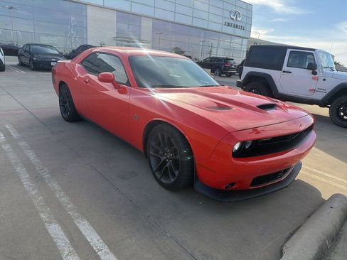 Used 2023 Dodge Challenger R/T Scat Pack w/ Plus Package image 3