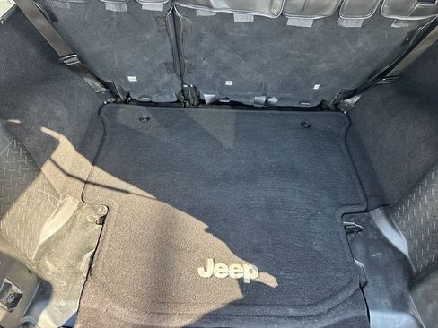 Used 2016 Jeep Wrangler Unlimited Sport w/ Quick Order Package 24S AWD/4WD image 23