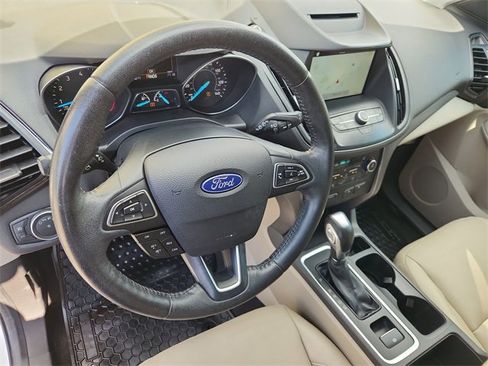 Used 2018 Ford Escape SEL image 10