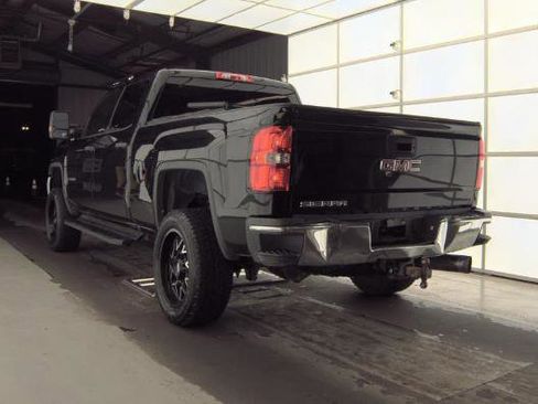 Used 2018 GMC Sierra 3500 3500 w/ Sierra Convenience Package image 7