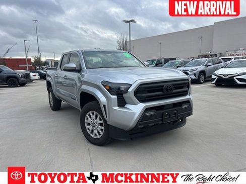 Used 2025 Toyota Tacoma SR5 image 1