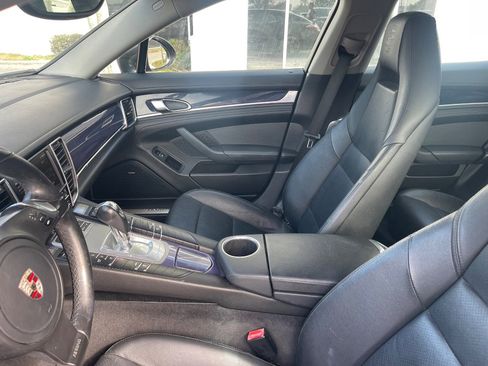 Used 2011 Porsche Panamera image 16