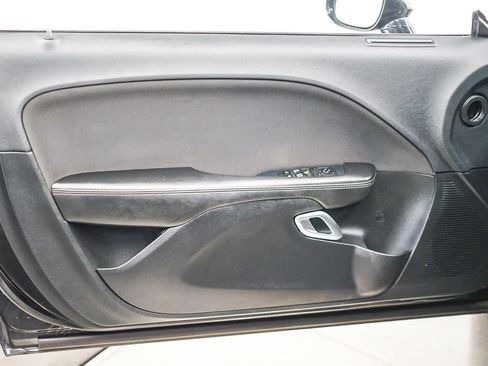 Used 2019 Dodge Challenger R/T image 21