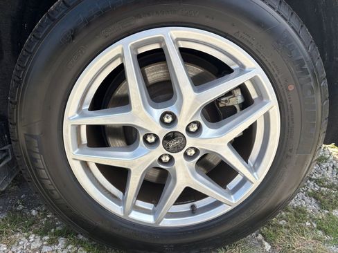 Used 2024 Ford Edge SEL image 30