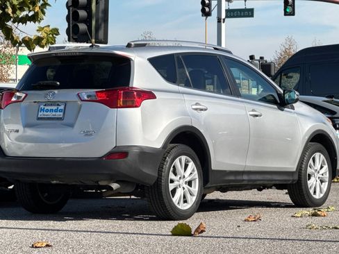 Used 2015 Toyota RAV4 Limited image 8