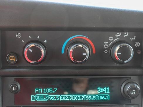 Used 2024 Chevrolet Express 2500 w/ Driver Convenience Package image 23