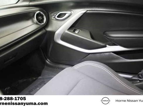 Used 2019 Chevrolet Camaro LT image 10