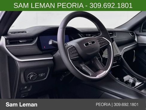 New 2026 Jeep Grand Cherokee L 4WD image 9