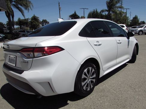 Used 2022 Toyota Corolla LE FWD image 7