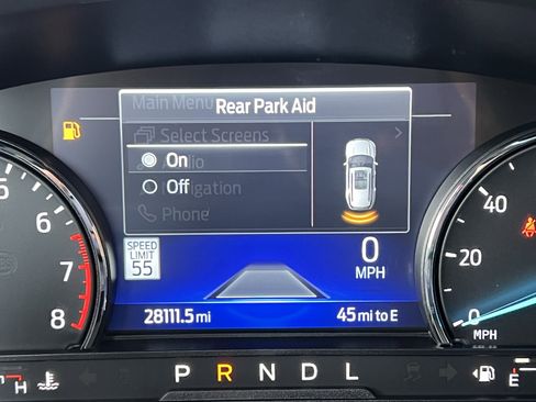 Used 2023 Ford Explorer XLT w/ Equipment Group 202A AWD/4WD image 11