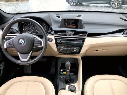 Used 2017 BMW X1 xDrive28i AWD/4WD image 10