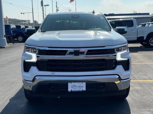 Used 2025 Chevrolet Silverado 1500 LT AWD/4WD image 9