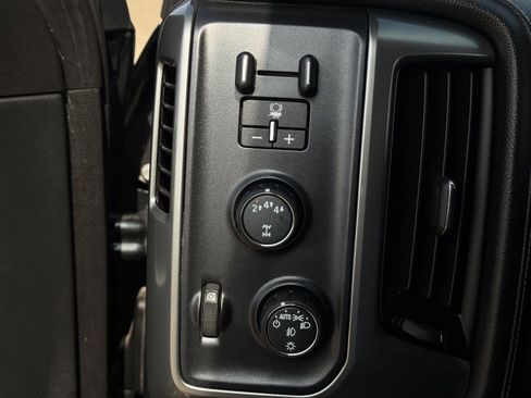 Used 2018 Chevrolet Silverado 2500 LTZ w/ Duramax Plus Package image 23