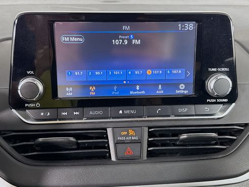 Used 2023 Nissan Altima 2.5 S FWD image 17