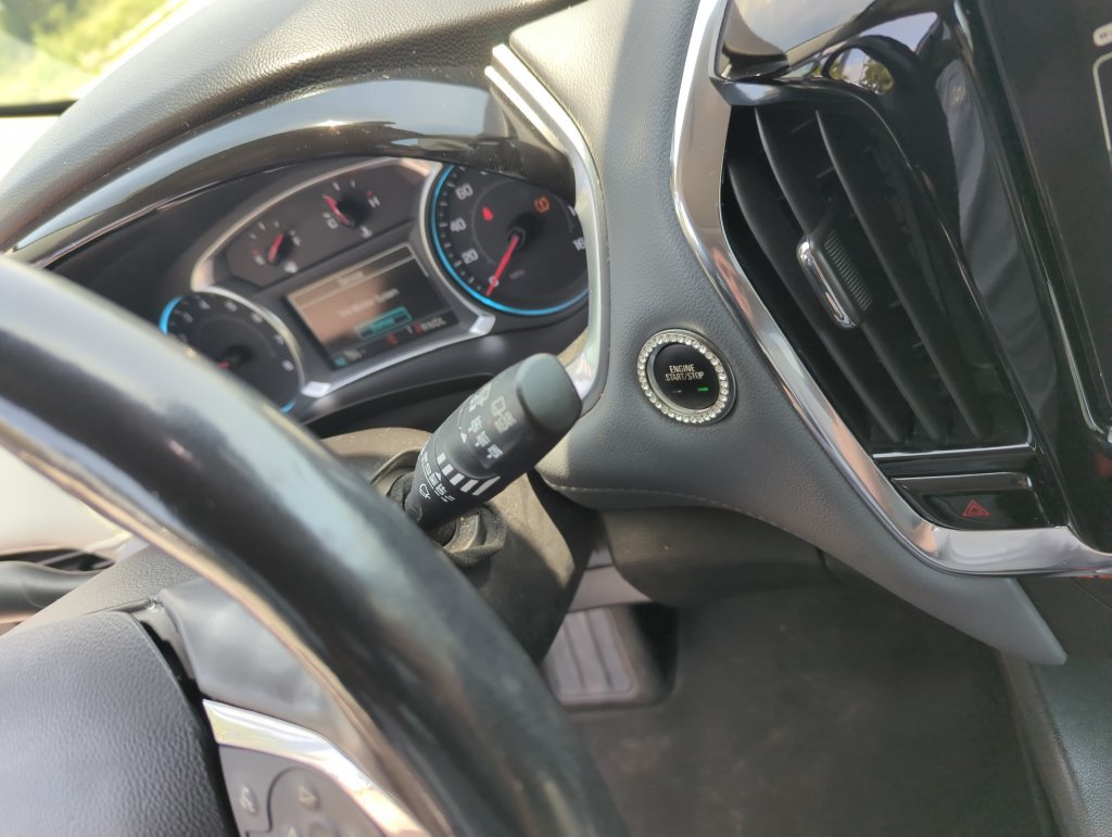 Used 2019 Chevrolet Traverse Premier w/ Driver Confidence II Package FWD image 24