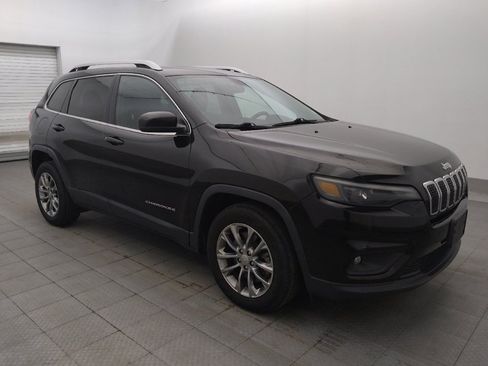 Used 2020 Jeep Cherokee Latitude Plus w/ Travel & Safety Group FWD image 11
