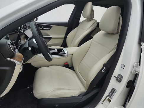 Certified 2025 Mercedes-Benz C 300 Sedan image 10