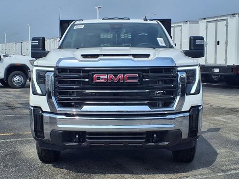 New 2025 GMC Sierra 3500 Pro w/ Convenience Package image 6