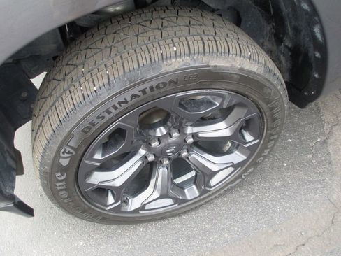 Used 2022 RAM 1500 Limited w/ Night Edition image 14