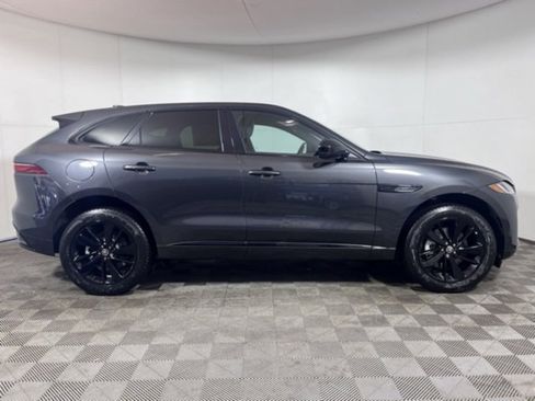 New 2026 Jaguar F-PACE R-Dynamic S image 4
