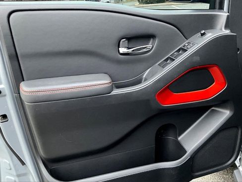 Used 2022 Nissan Frontier PRO-4X w/ Off-Road Protection Package image 25