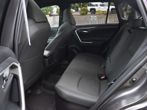 Certified 2022 Toyota RAV4 SE w/ Convenience Package AWD/4WD image 20