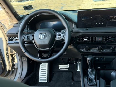 Used 2025 Honda Accord Sport image 22