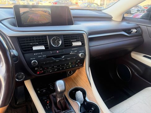 Used 2018 Lexus RX 350L FWD image 17
