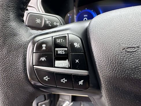 Used 2020 Ford Escape Titanium AWD/4WD image 18