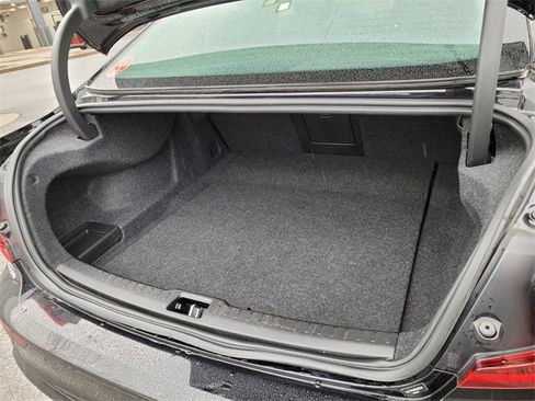 Used 2024 Volvo S60 B5 Core image 15