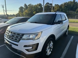 Used 2016 Ford Explorer XLT w/ Equipment Group 202A image 1