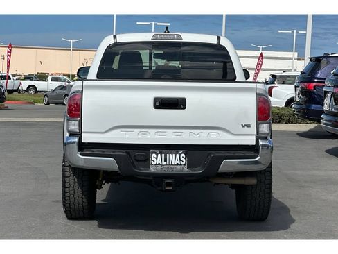 Used 2023 Toyota Tacoma TRD Off-Road AWD/4WD image 5