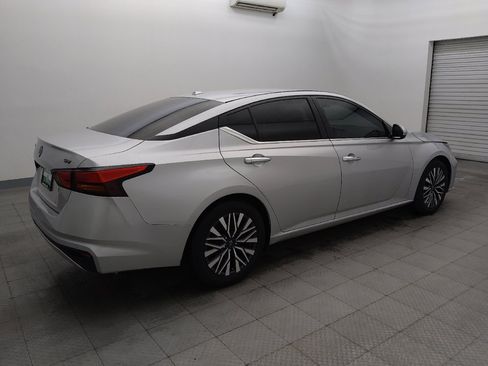 Used 2023 Nissan Altima 2.5 SV FWD image 10