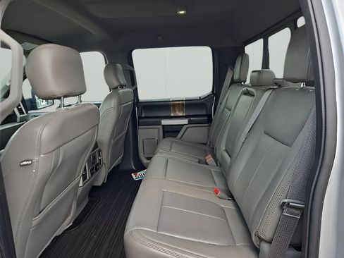 Used 2018 Ford F150 Lariat w/ Equipment Group 502A Luxury AWD/4WD image 12