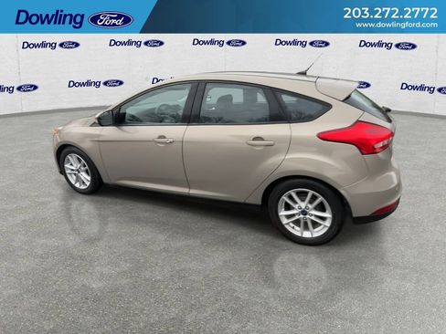 Used 2016 Ford Focus SE w/ SE Cold Weather Package image 9