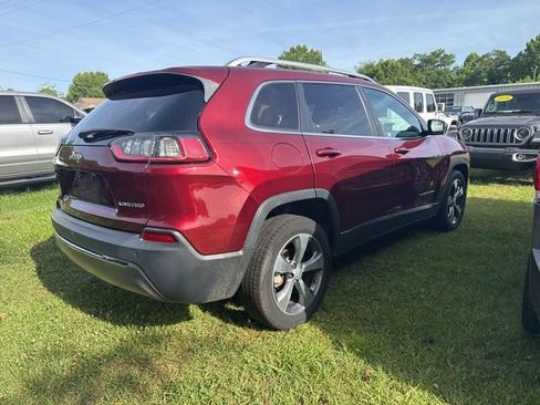 Used 2019 Jeep Cherokee Limited FWD image 6