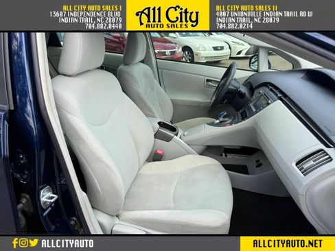Used 2012 Toyota Prius Three FWD image 23
