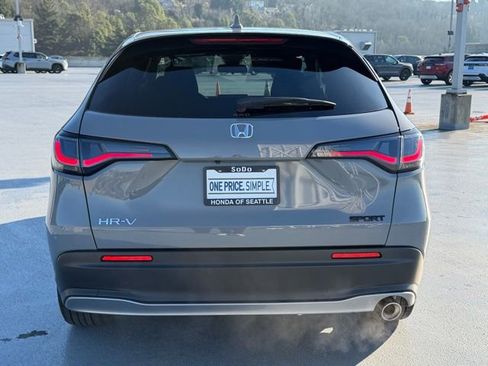 Used 2025 Honda HR-V Sport image 4