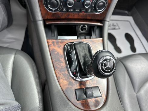 Used 2006 Mercedes-Benz CLK 350 Cabriolet image 32