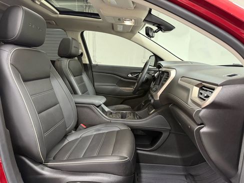 Used 2023 GMC Acadia Denali w/ Denali Ultimate Package image 12