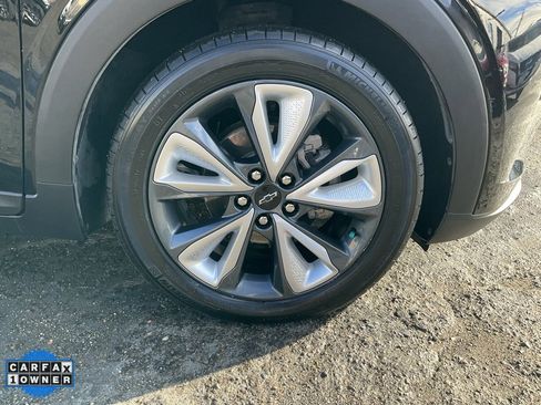 Used 2022 Chevrolet Bolt EUV LT w/ Convenience Package image 70