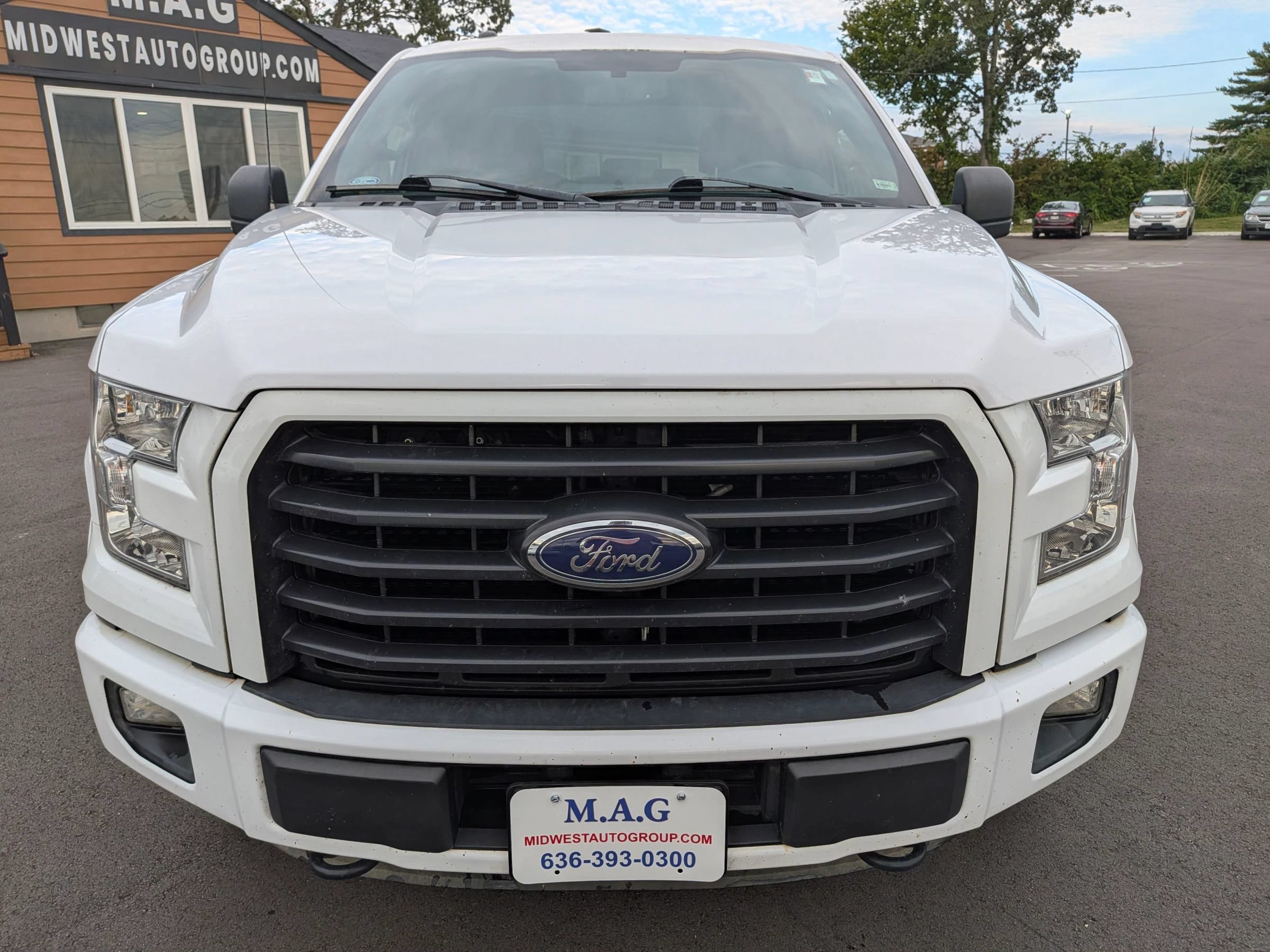 Used 2015 Ford F150 XLT w/ Equipment Group 301A Mid AWD/4WD image 9