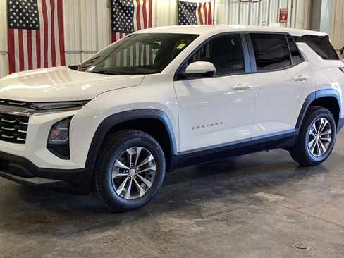 New 2026 Chevrolet Equinox LT AWD/4WD image 2