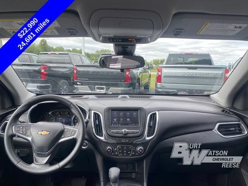 Used 2024 Chevrolet Equinox LT FWD image 21