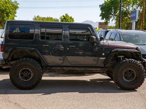 Used 2018 Jeep Wrangler Unlimited Rubicon AWD/4WD image 4